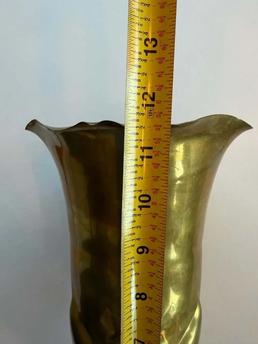 WWII 1945 105mm M14 Brass Shell Casing Trench Art Ruffled Vase